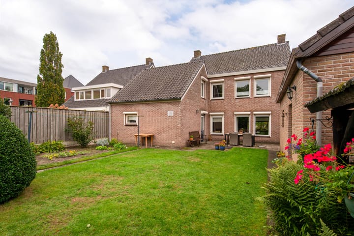 Foto 32 van Don Boscostraat 7