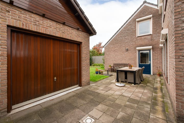 Foto 39 van Don Boscostraat 7