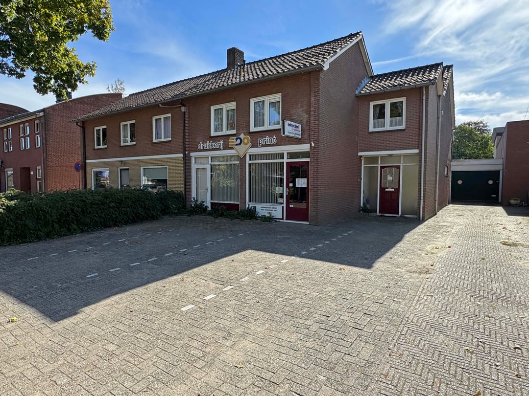 Foto 1 van Schoolstraat 8