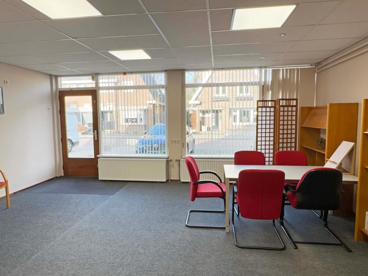 Photo 9 of Schoolstraat 8