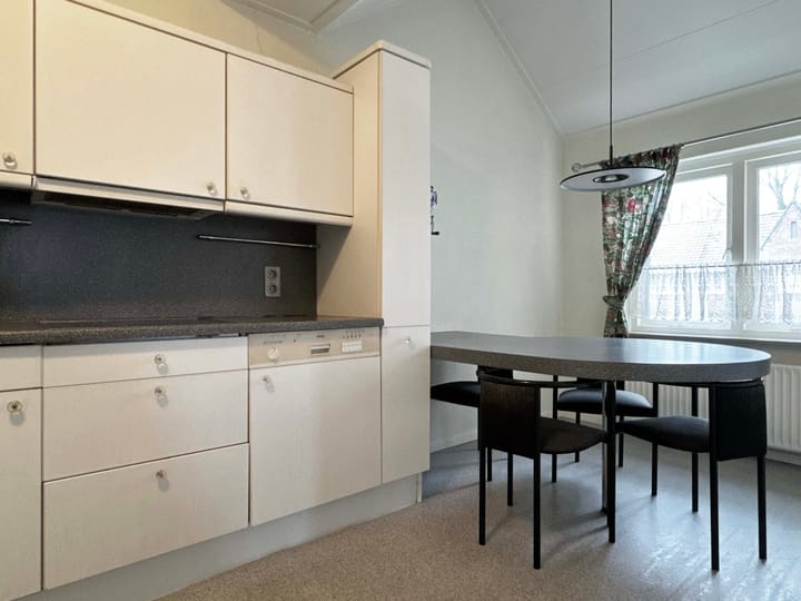 Photo 16 of Schoolstraat 8