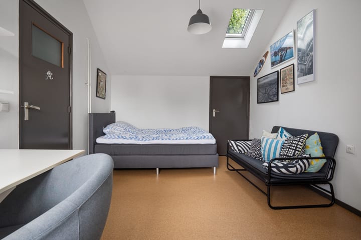 Foto 16 van Bisschop Zwijsenplein 1