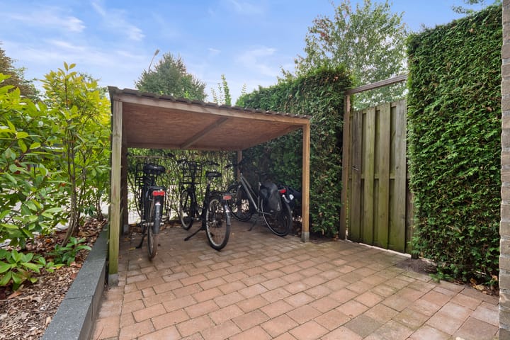 Foto 30 van Bisschop Zwijsenplein 1