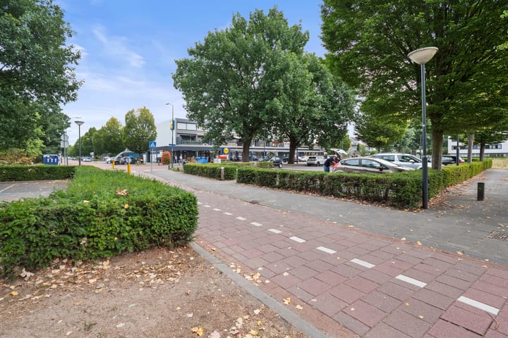 Foto 37 van Bisschop Zwijsenplein 1