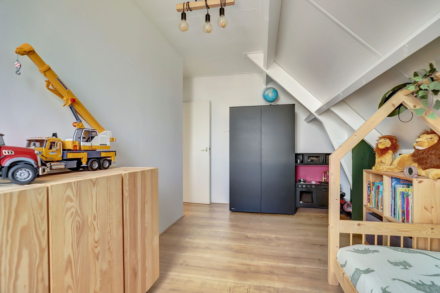 Foto 35 van Mr. Thorbeckestraat 28