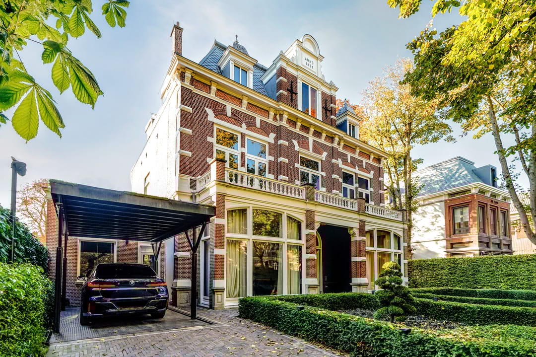 Photo 1 of Parkweg 18