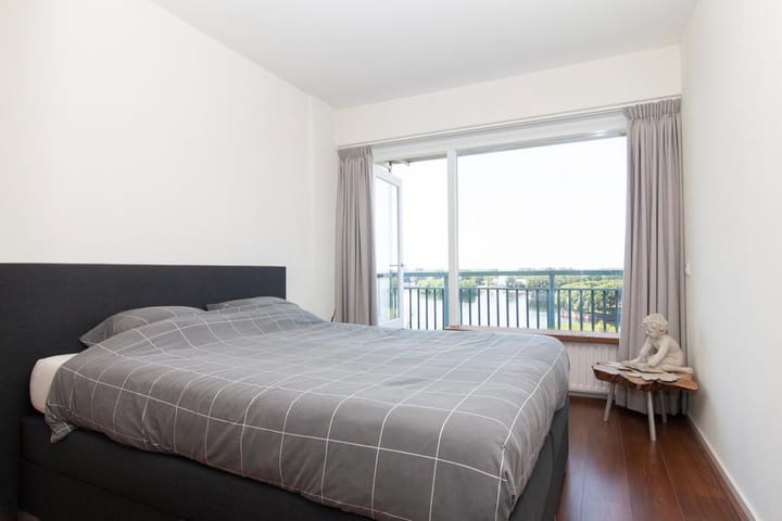 Foto 11 van Burgemeester Hogguerstraat 327