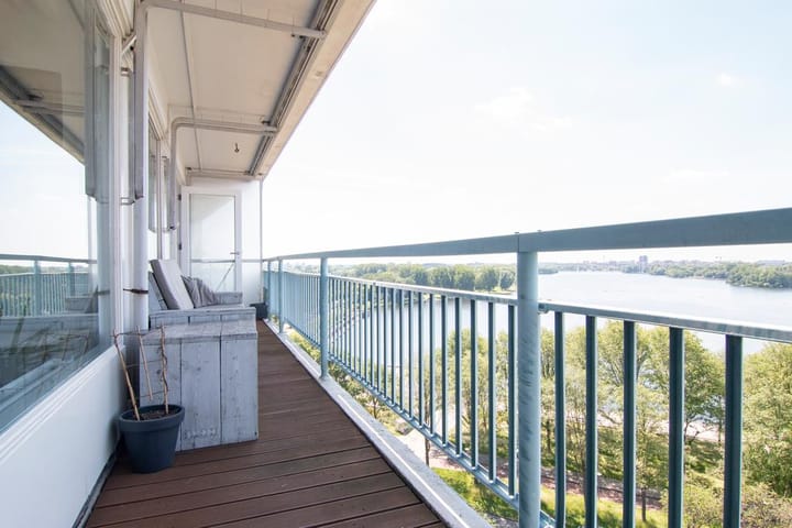 Foto 21 van Burgemeester Hogguerstraat 327