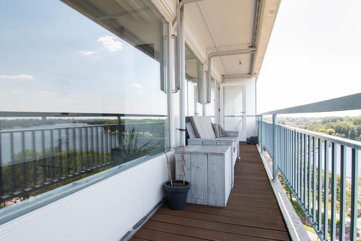 Foto 22 van Burgemeester Hogguerstraat 327