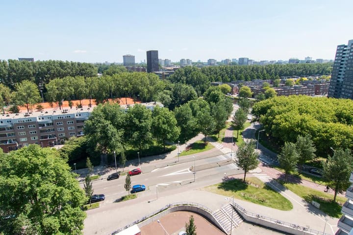 Foto 28 van Burgemeester Hogguerstraat 327