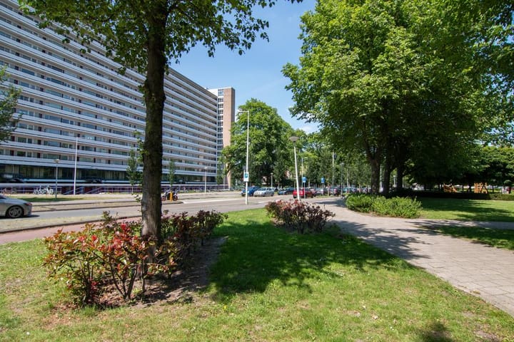 Foto 37 van Burgemeester Hogguerstraat 327