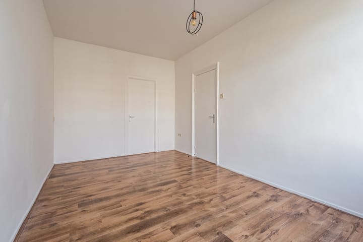 Foto 18 van Esschilderstraat 16-RD