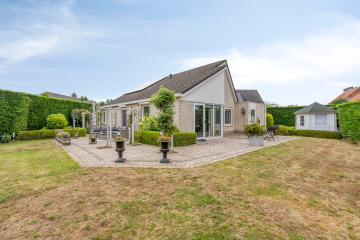 Photo 21 of Bergeendstraat 6