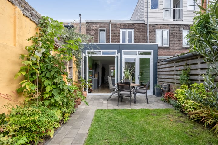 Photo 3 of Leeuwerikstraat 44