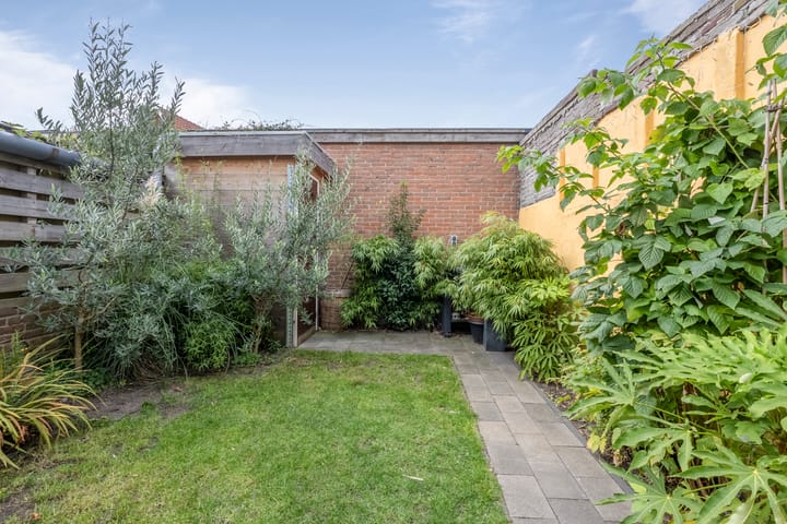 Foto 13 van Leeuwerikstraat 44