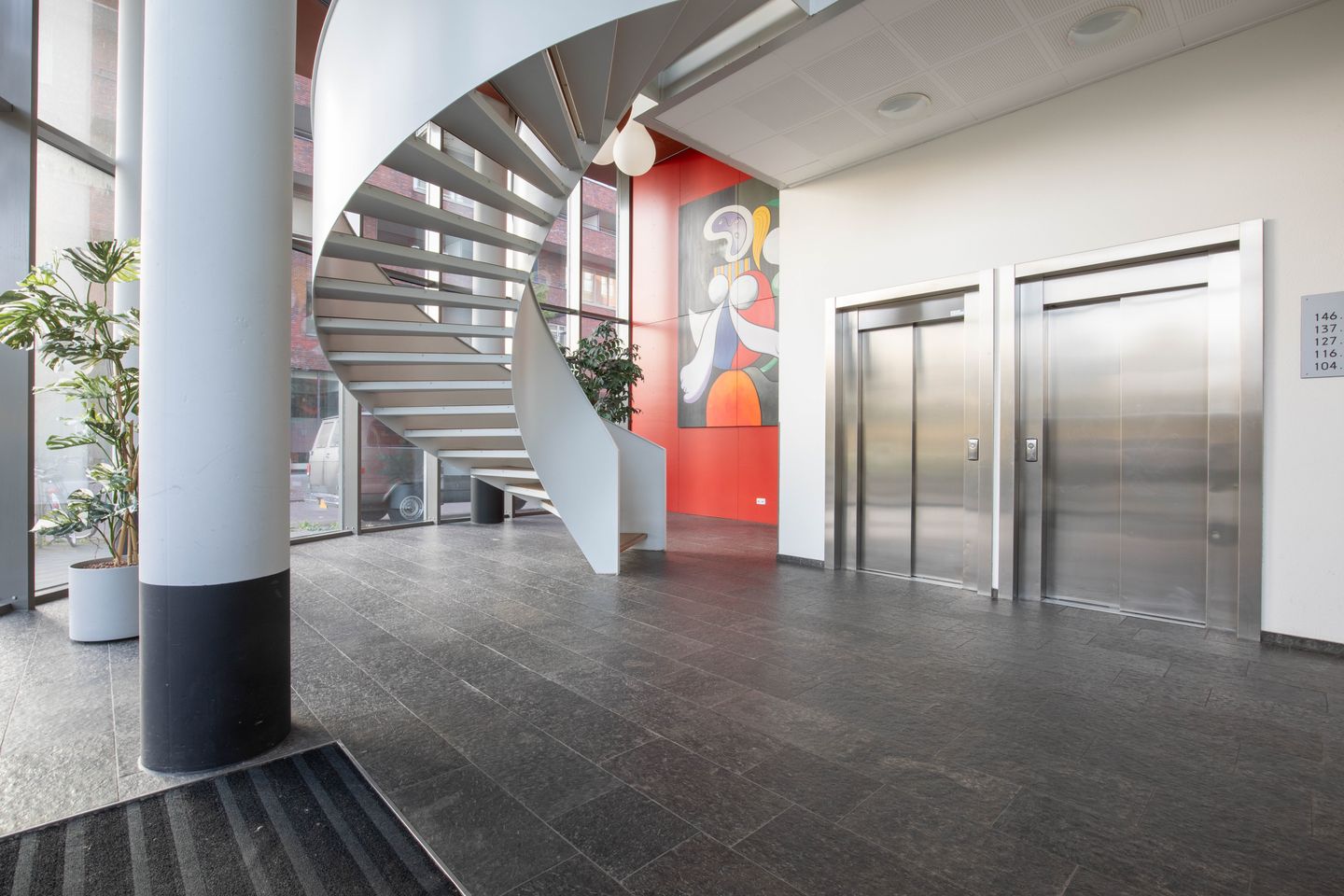 Photo 5 of Pablo Picassostraat 109