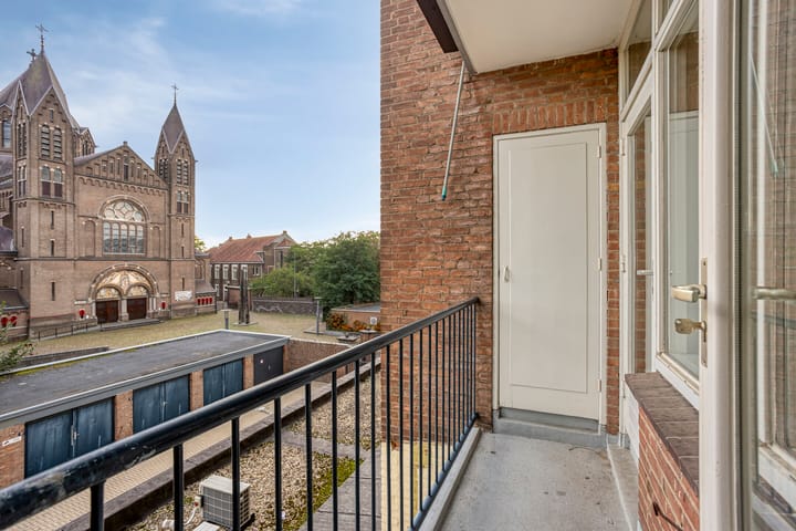 Foto 8 van Keizer Karelplein 8