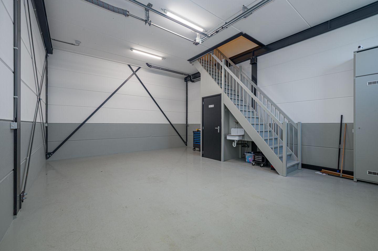 View photo 2 of Industrieweg 1-37