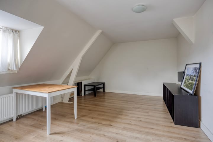 Photo 6 of Bresterstraat 58