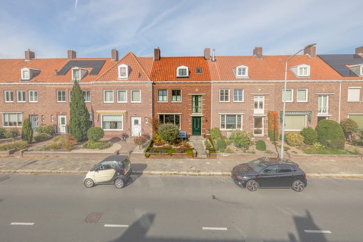 Photo 1 of Alberdingk Thijmstraat 18