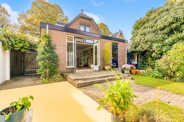 Photo 48 of Stationsweg 21