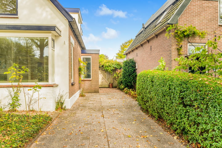 Photo 49 of Stationsweg 21