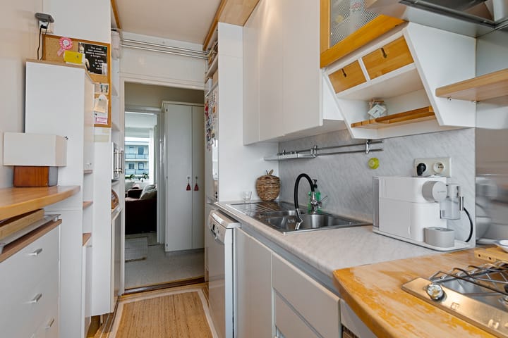 Foto 17 van de Ruyterstraat 8-F5