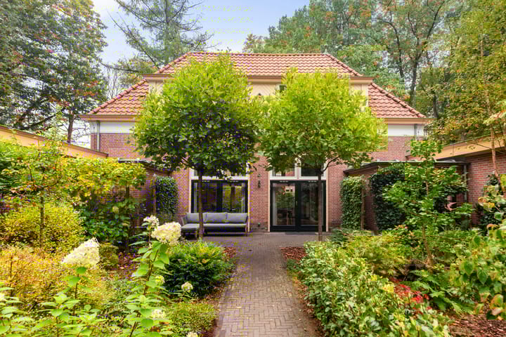 Photo 5 of Badhuislaan 4