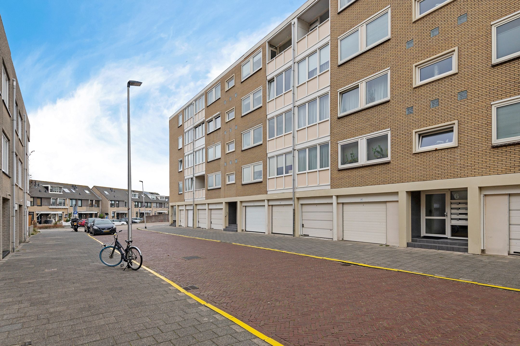 Foto 27 van de Ruyterstraat 8-F5