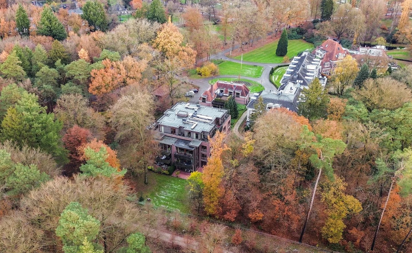 Photo 50 of Badhuislaan 4