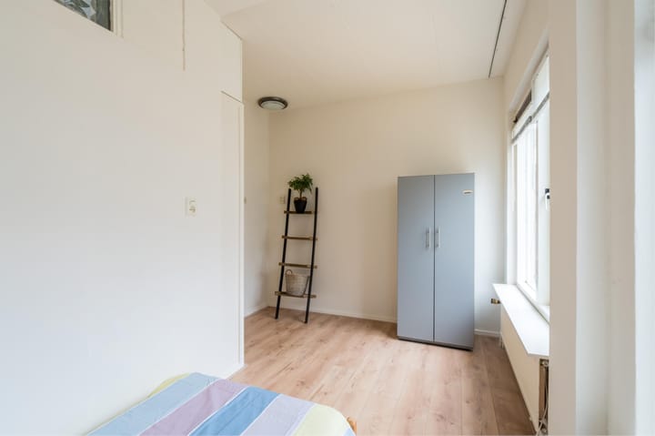 Foto 31 van Tapuitstraat 90-A