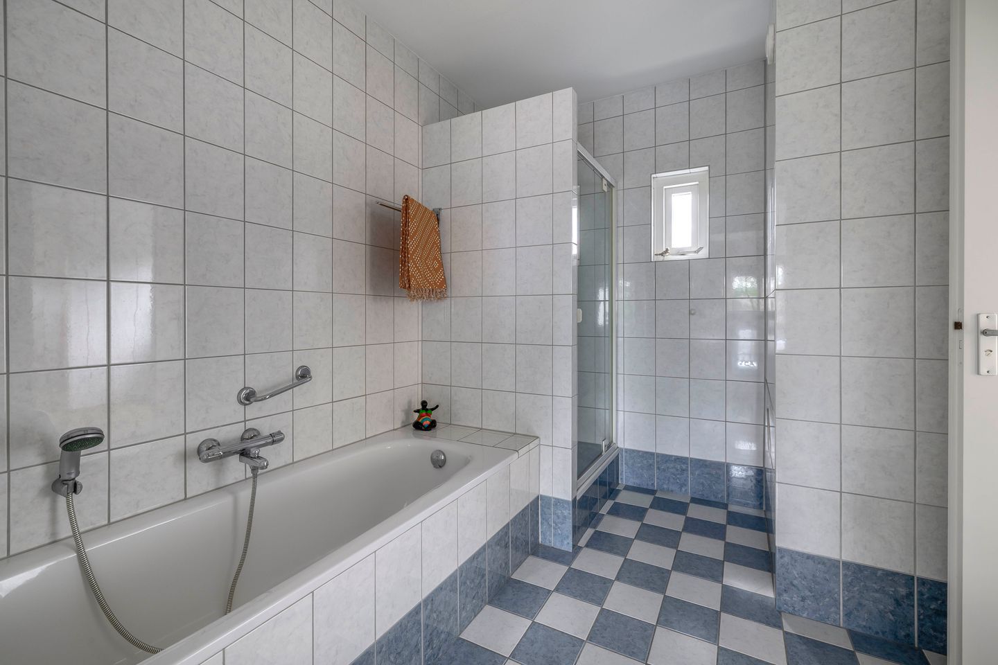 Foto 40 van Wim Sonneveldstraat 17