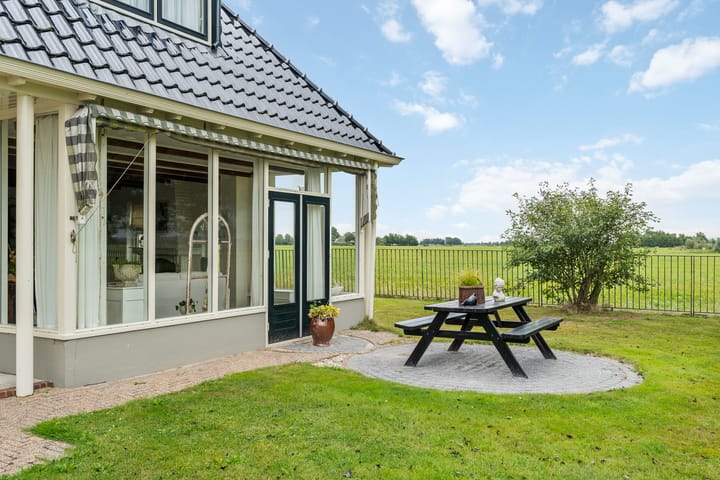 Photo 2 of Klaarkampsterwei 4