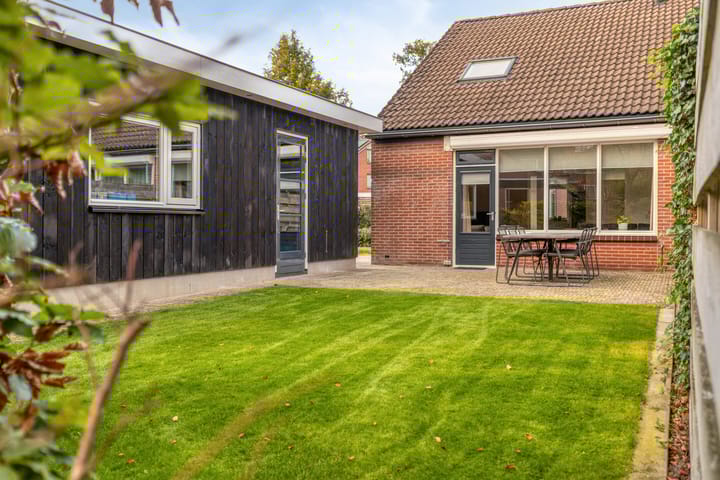 Photo 31 of Het Verzet 85