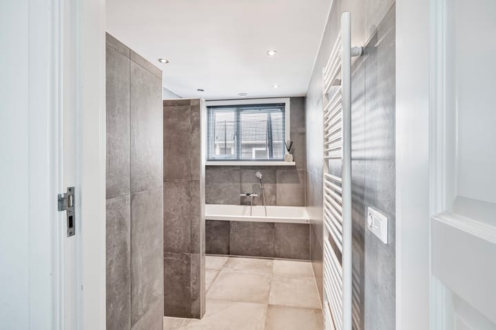 Foto 24 van Prins Bernhardstraat 38