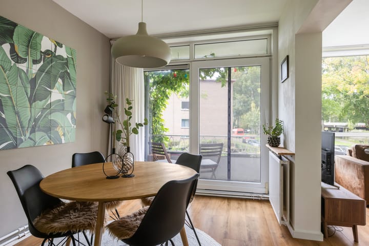 Photo 12 of Vechtplantsoen 32-1