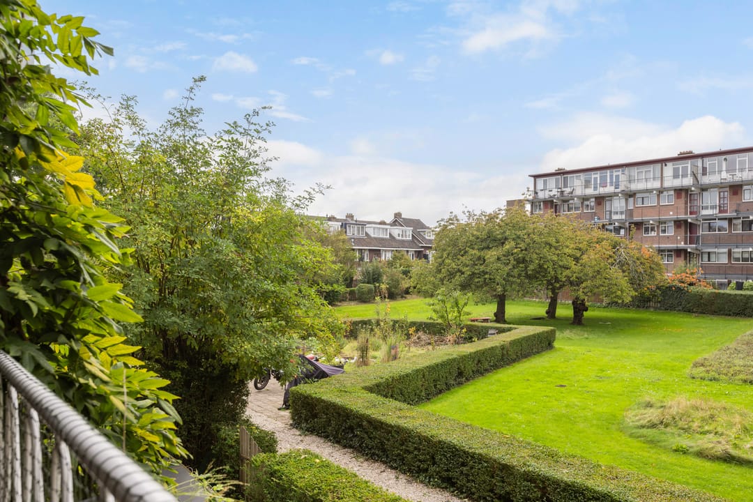 Photo 28 of Vechtplantsoen 32-1