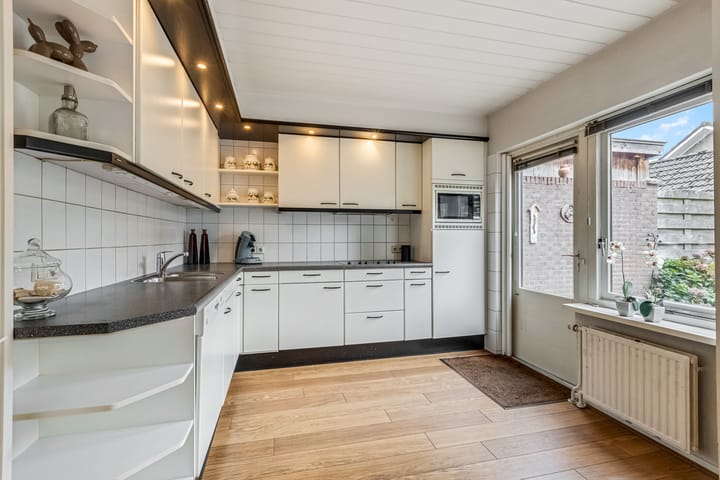 Foto 7 van Van Broekhuyzenstraat 15