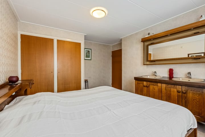 Foto 12 van Van Broekhuyzenstraat 15