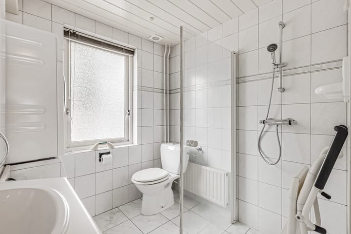 Foto 14 van Van Broekhuyzenstraat 15