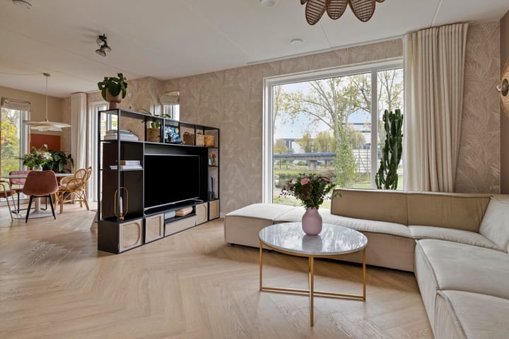 Foto 24 van Tulastraat 25