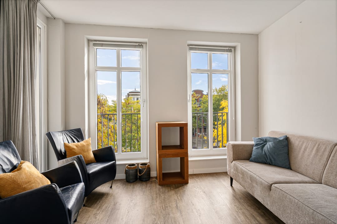 Photo 2 of Hooftstraat 13-C