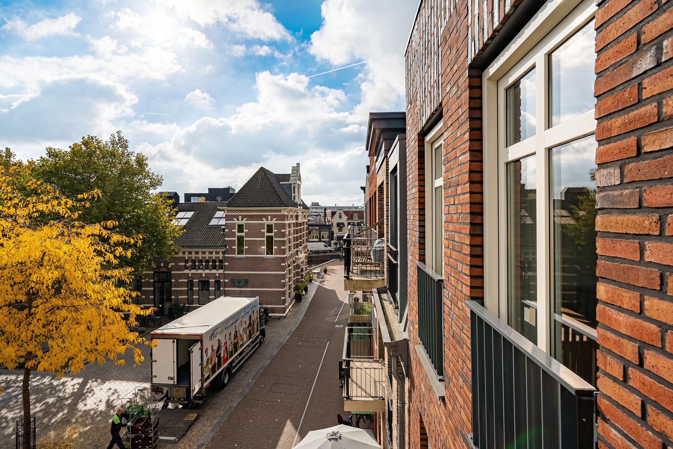 Photo 6 of Hooftstraat 13-C