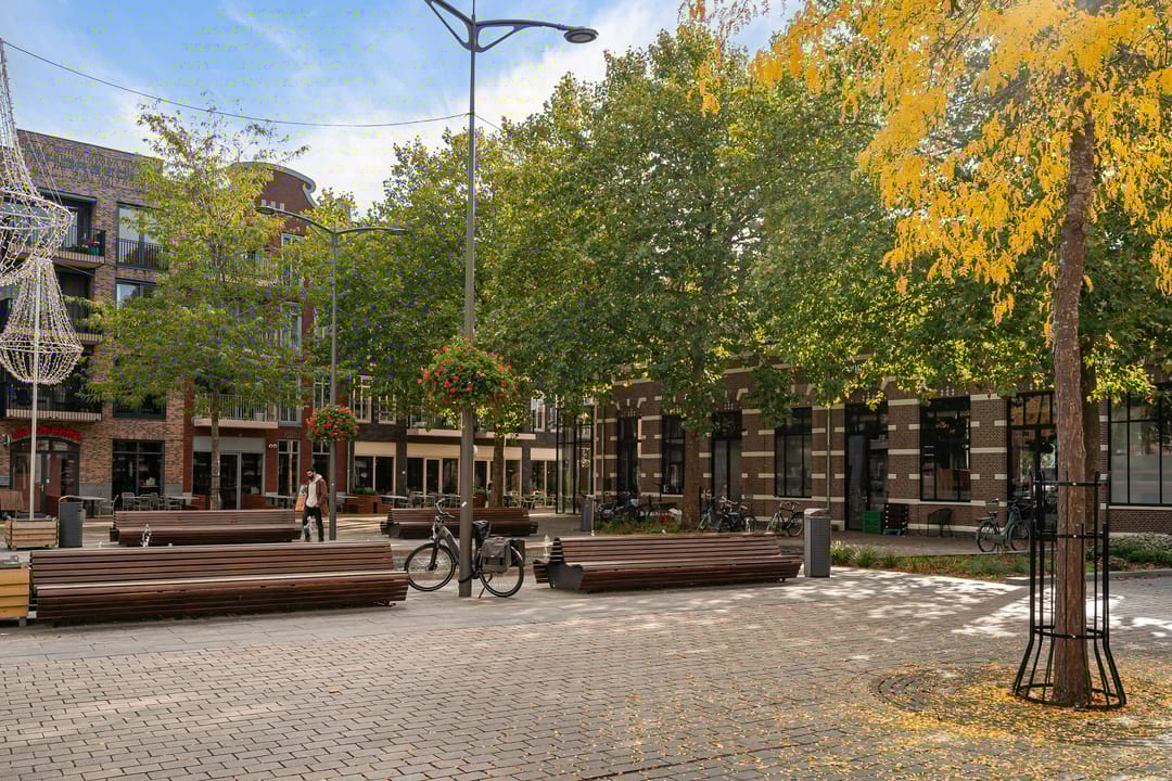 Photo 8 of Hooftstraat 13-C