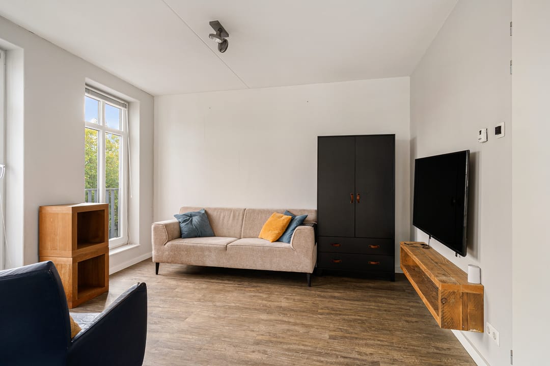 Photo 13 of Hooftstraat 13-C