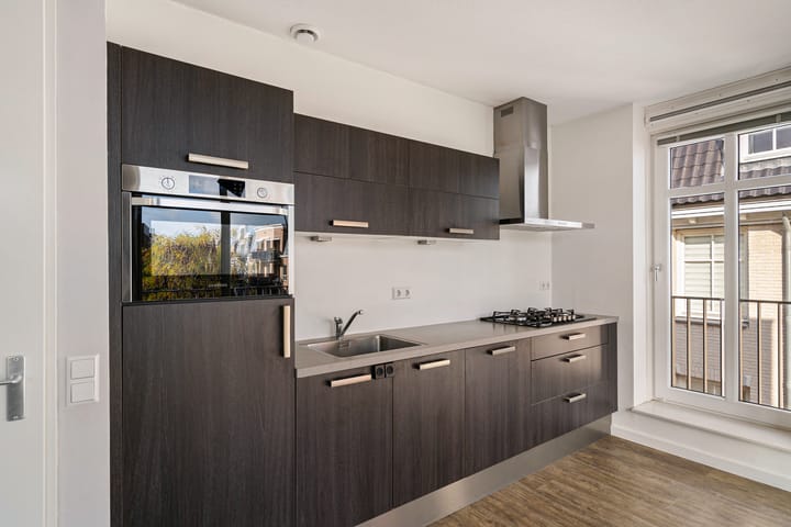 Foto 15 van Hooftstraat 13-C