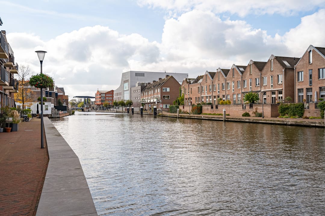 Photo 23 of Hooftstraat 13-C