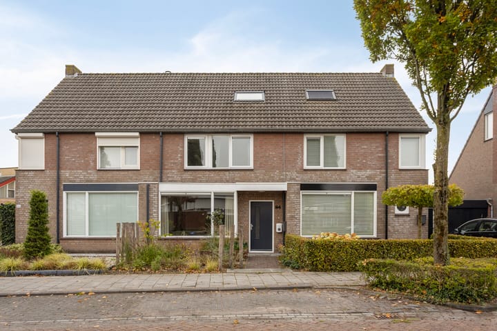 Foto 1 van Muzenlaan 84