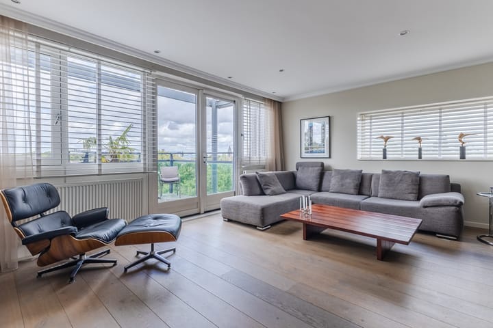 Foto 3 van Veenendaalplein 62