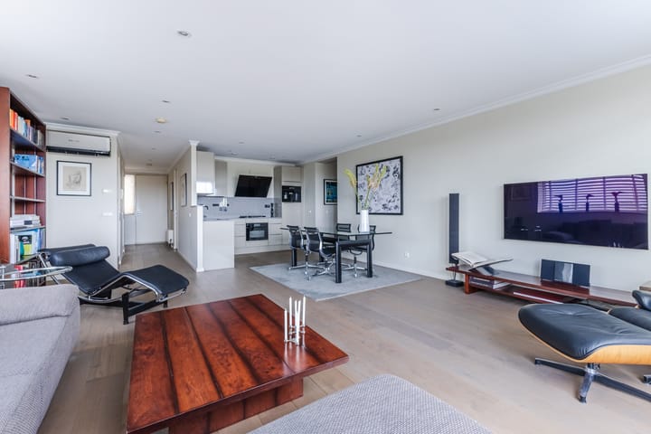 Foto 10 van Veenendaalplein 62